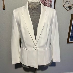 Women’s White Blazer